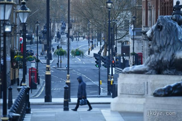 英国首相转入重症监护室！累计确诊超5万例，疫情下的英国啥样？